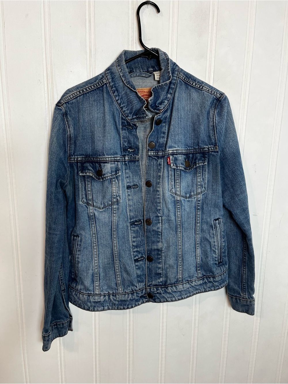 Levi's Light Blue Denim Jacket with Tan Leather Patch - Picture 1 of 5